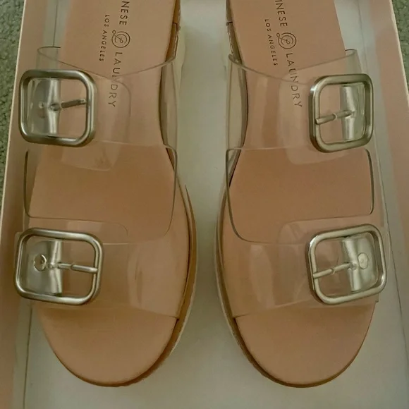 Chinese Laundry Surfs Up Clear Sandals - Picture 3 of 5